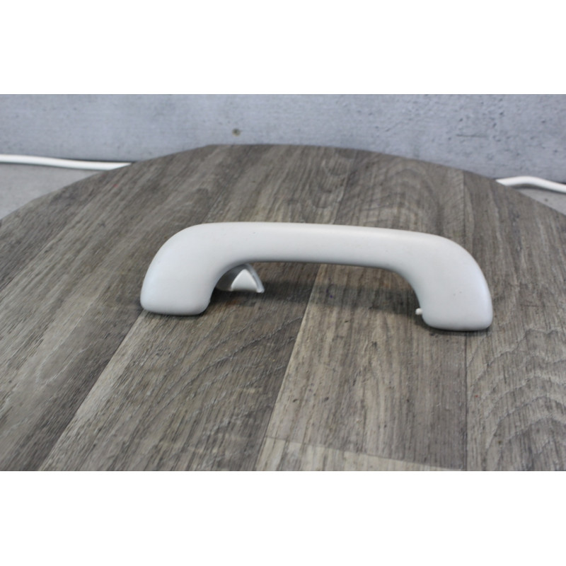poignee de plafond nissan qashqai 8200003209 poignee de plafond nissan qashqai 8200003209