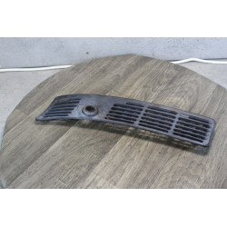 grille de pare brise avant gauche bmw e30 1904571
