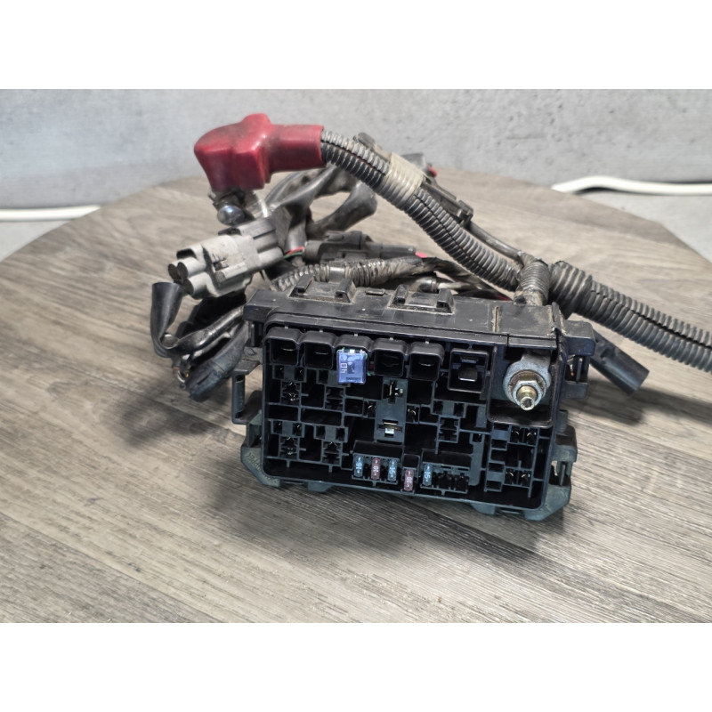 boite a fusible relais moteur DAIHATSU SIRION 1.3 16V 2001 5 PORTE boite a fusible relais moteur DAIHATSU SIRION 1.3 16V 2001 5 PORTE