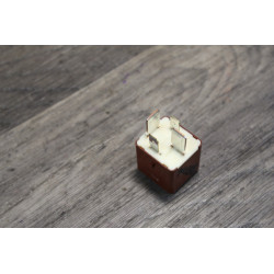 relais 12v 4 broches denso 156700-2240
