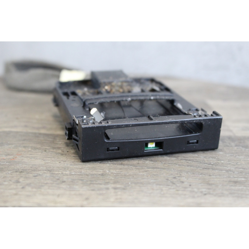 lecteur de carte renault grand scenic 3 285909828r a2c53185186 lecteur de carte renault grand scenic 3 285909828r a2c53185186