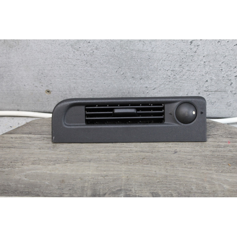 grille ventilation aeration lateral gauche renault grand scenic 3 734510001r grille ventilation aeration lateral gauche renault grand scenic 3 734510001r
