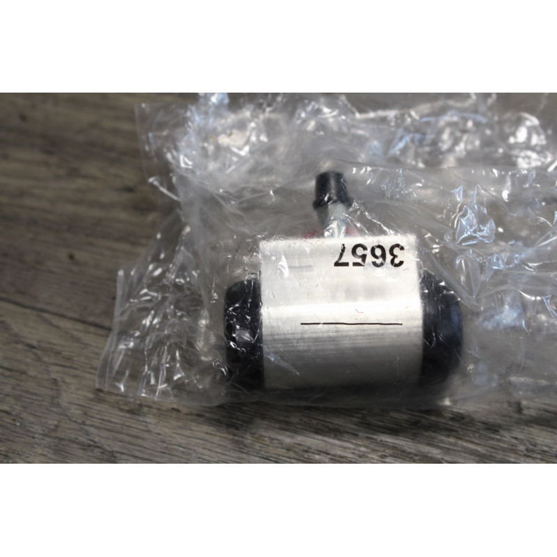 cylindre de roue frein arriere bosch 026002249 cylindre de roue frein arriere bosch 026002249