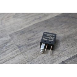 relais 5 broches 12v volvo 9162300