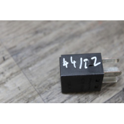 relais 4 broches 12v volvo mb953382