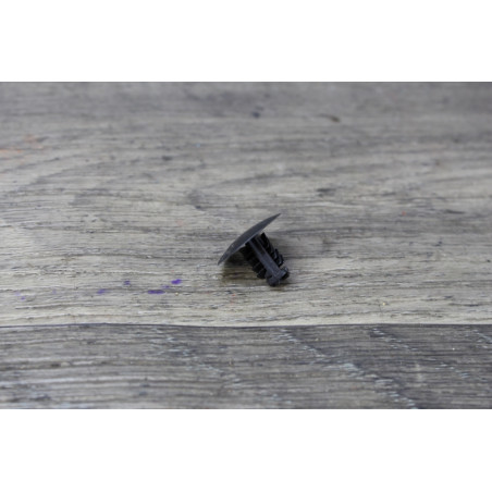 clips agrafe fixation plastic cache noir