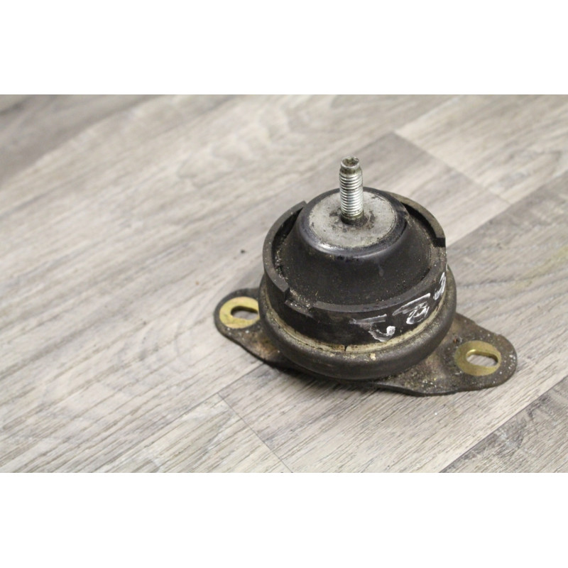 silentbloc support moteur superieur citroen c5 1844C0 silentbloc support moteur superieur citroen c5 1844C0