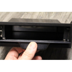 vide poche tableau de bord nissan sunny 6847563cq0