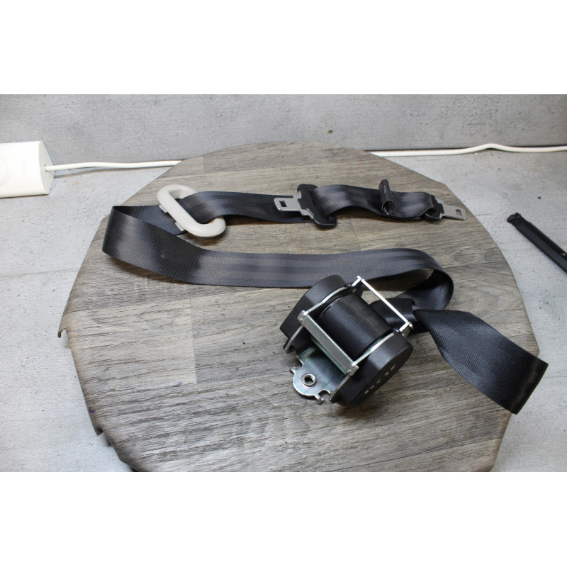 enrouleur de ceinture centrale arriere renault grand scenic 3 888500009r enrouleur de ceinture centrale arriere renault grand scenic 3 888500009r