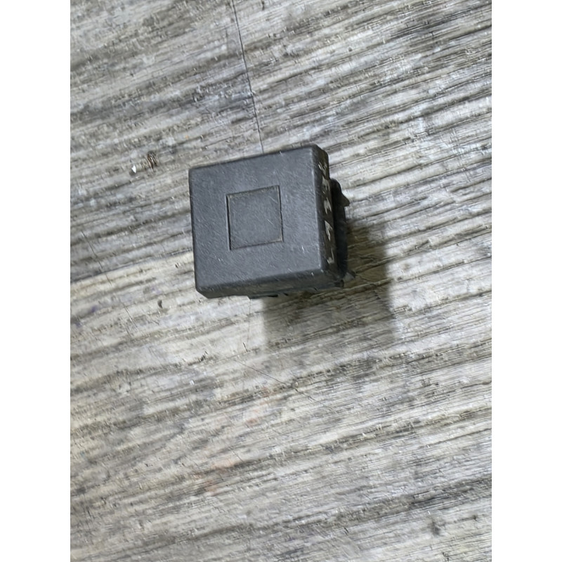 bouton faux bouton tableau de bord peugeot citroen