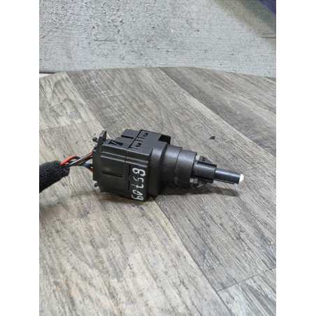 contacteur de feu stop seat ibiza 6Q0945511