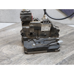 gache de porte arriere droit fiat grande punto 51903243