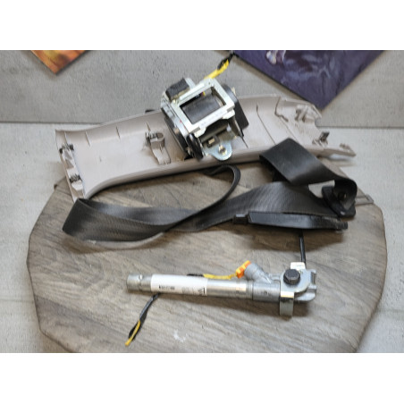 enrouleur de ceinture avant gauche avec pretensionneur et gache pedoncule fiat grande punto 617492900 735501771 618197600