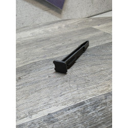 patte tirette de fixation plastic fiat punto grande