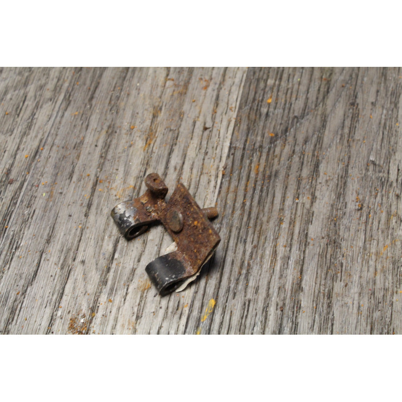 patte metal support cale divers simca matra bagheera