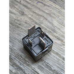relais 460 4 broches 12V audi seat volkswagen skoda 1k0951253 v23134-j52-x430