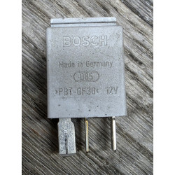 relais 4 broches 12V 1k0951253 0332011100