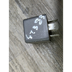 relais nagares 5 broches renault 7700810928