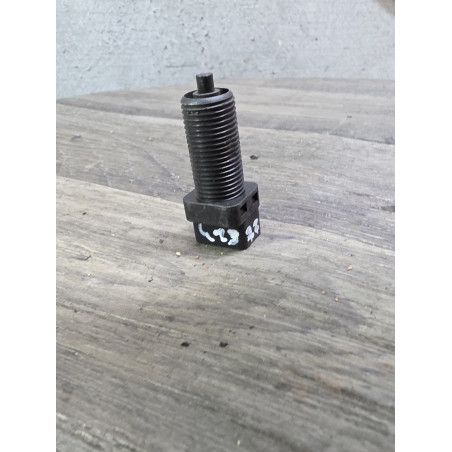 contacteur divers type stop renault