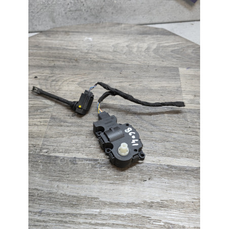 moteur commande de volet de ventilaiton citroen C4 grand picasso a21200600 efb350