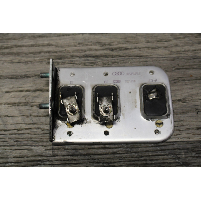 platine support  electrique audi 8D0959493  pour bricoleur