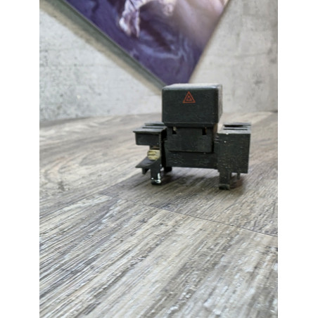 bouton warning feu de detresse fiat lancia alfa-romeo