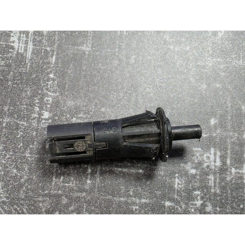 bouton contacteur eclairage interieur