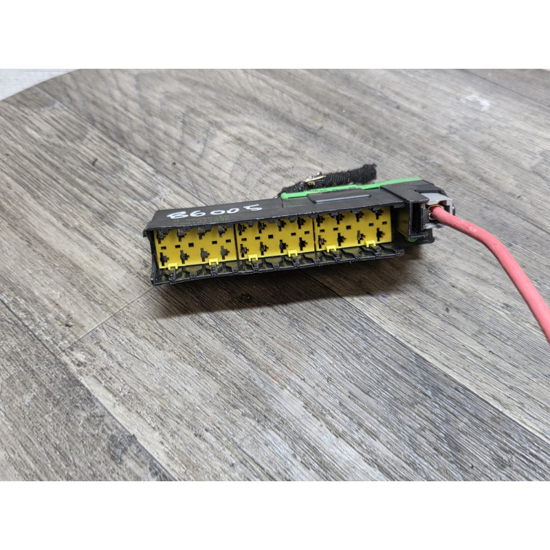 platine a fusible citroen C4 grand picasso 9627791880