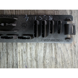 couvercle plastic support fusible boite a fusible citroen C4 grand picasso 9637466280