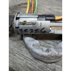 neiman avec 2 cles peugeot 205 p205