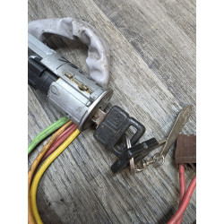 neiman avec 2 cles peugeot 205 p205