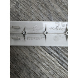 plastic habillage console citroen c4 grand picasso 9657726877