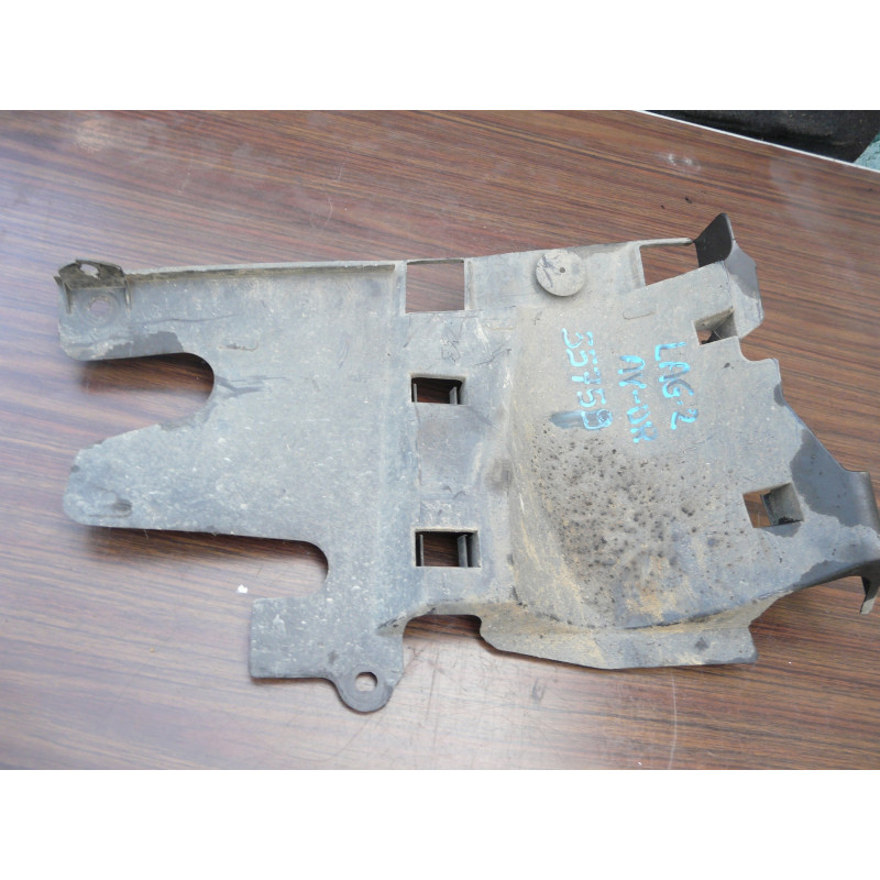 cache plastic passage de roue renault scenic 2 8200010146