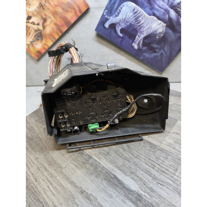 platine fusible  RENAULT MEGANE 1 PHASE 2