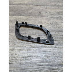 cache plastic contour de poignee de porte avant gauche peugeot 308 p308 9681039780