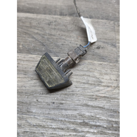 eclairage plaque immatriculation renault express 7700762045