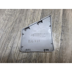 cache plastic arriere droit amortisseur opel corsa 90388214