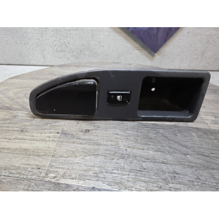 bouton leve vitre arriere droit avec support et cendrier renault safrane 7700810904