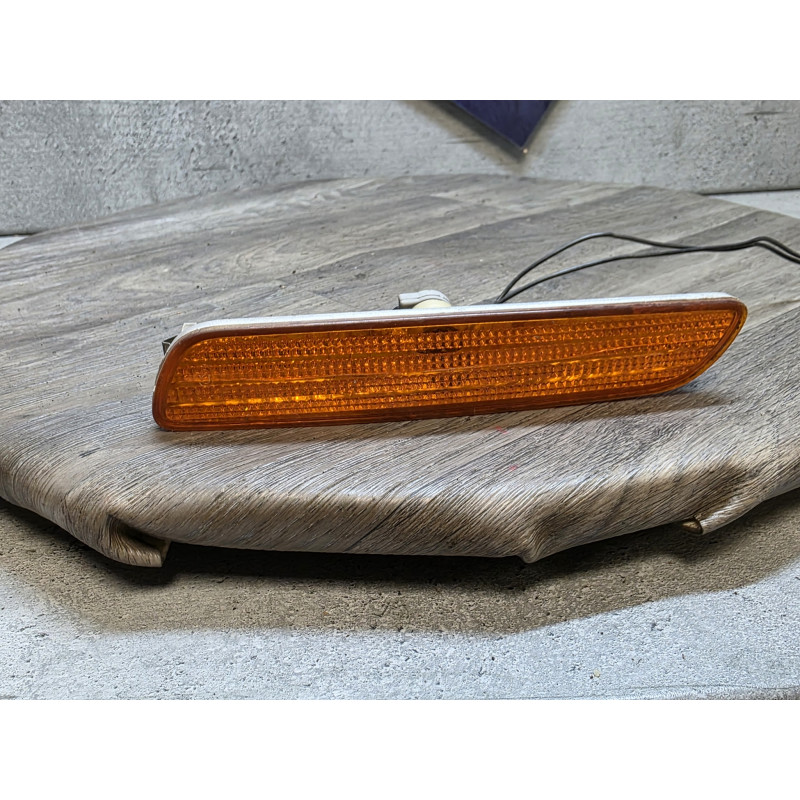 clignotant repetiteur arriere droit orange volvo v40 18110313