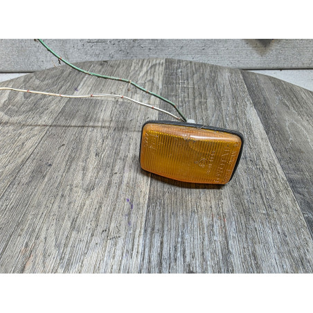 repetiteur d aile clignotant orange Toyota Corolla 6R014446