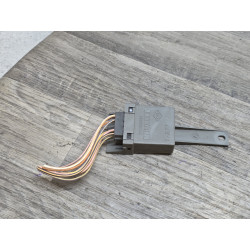 relais boitier fermeture centralise renault laguna 1 7700822928