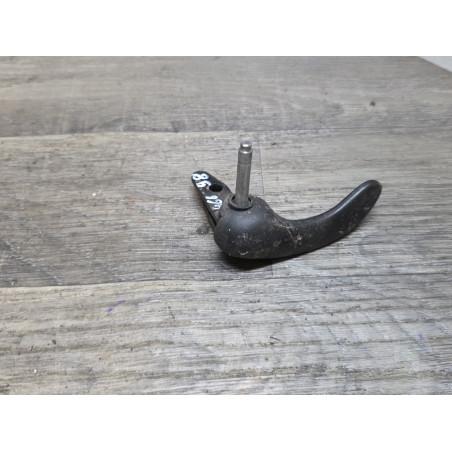 poignee ouverture de capot