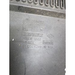 plastic cache batterie renault megane  scenic 2 8200302466