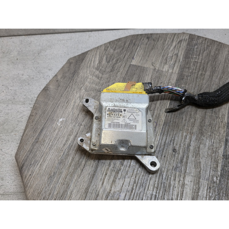 boitier calculateur module commande airbag renault laguna 2 8200142183