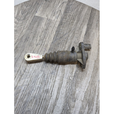 emetteur d embrayage AUDI A6 a6 a8 V6 TDI 8E1721401