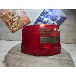 feu arriere gauche audi AUDI S6  4B9945095