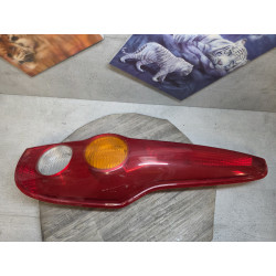 optique arriere droit daihatsu cuore mira 81550-B2210