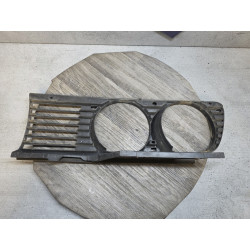 calandre plastic moulure habillage contour de phare bmw E30 19458839