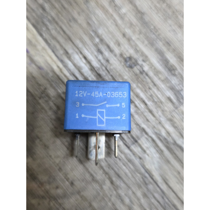 relais 4 broches cartier 12V 45A 03653