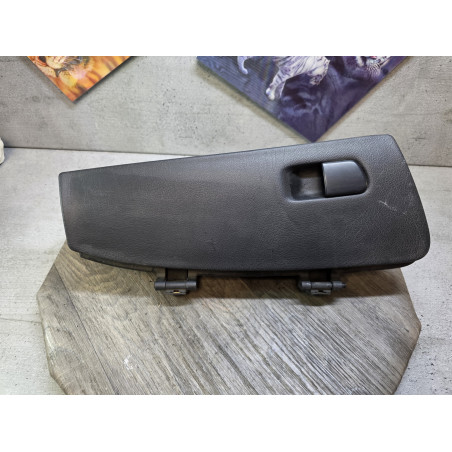 boite a gant peugeot 306 p306 9623784777